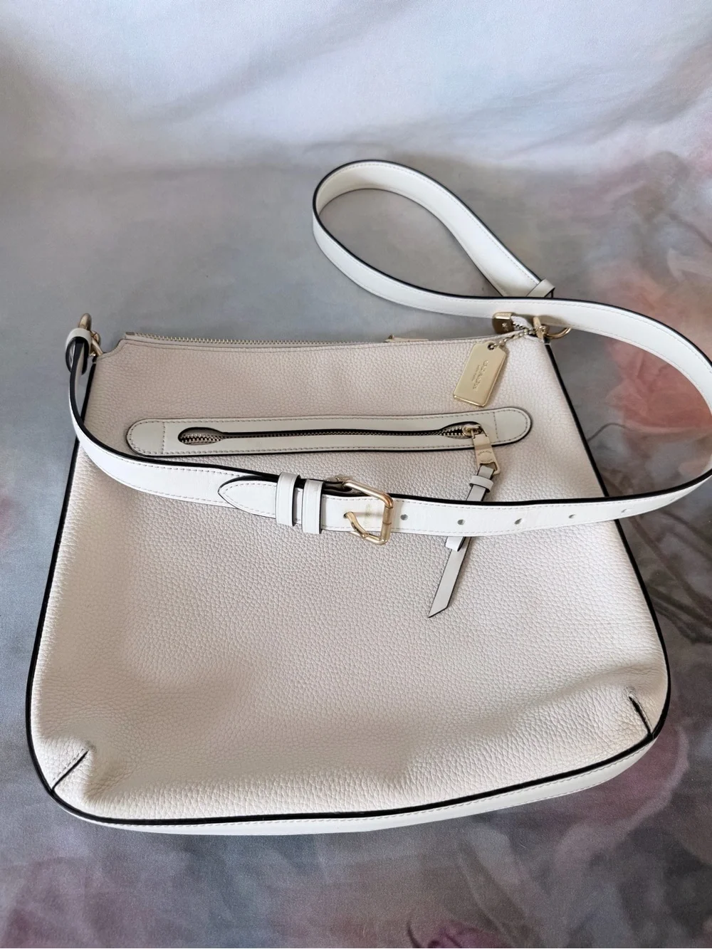 Coach White Pebbled Leather Shoulder Bag with Gold Hardware